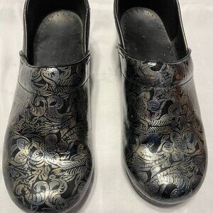 Dansko Women's Professional Clog